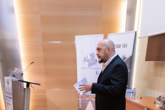 JEB1052-DeNoiseAI-low-light